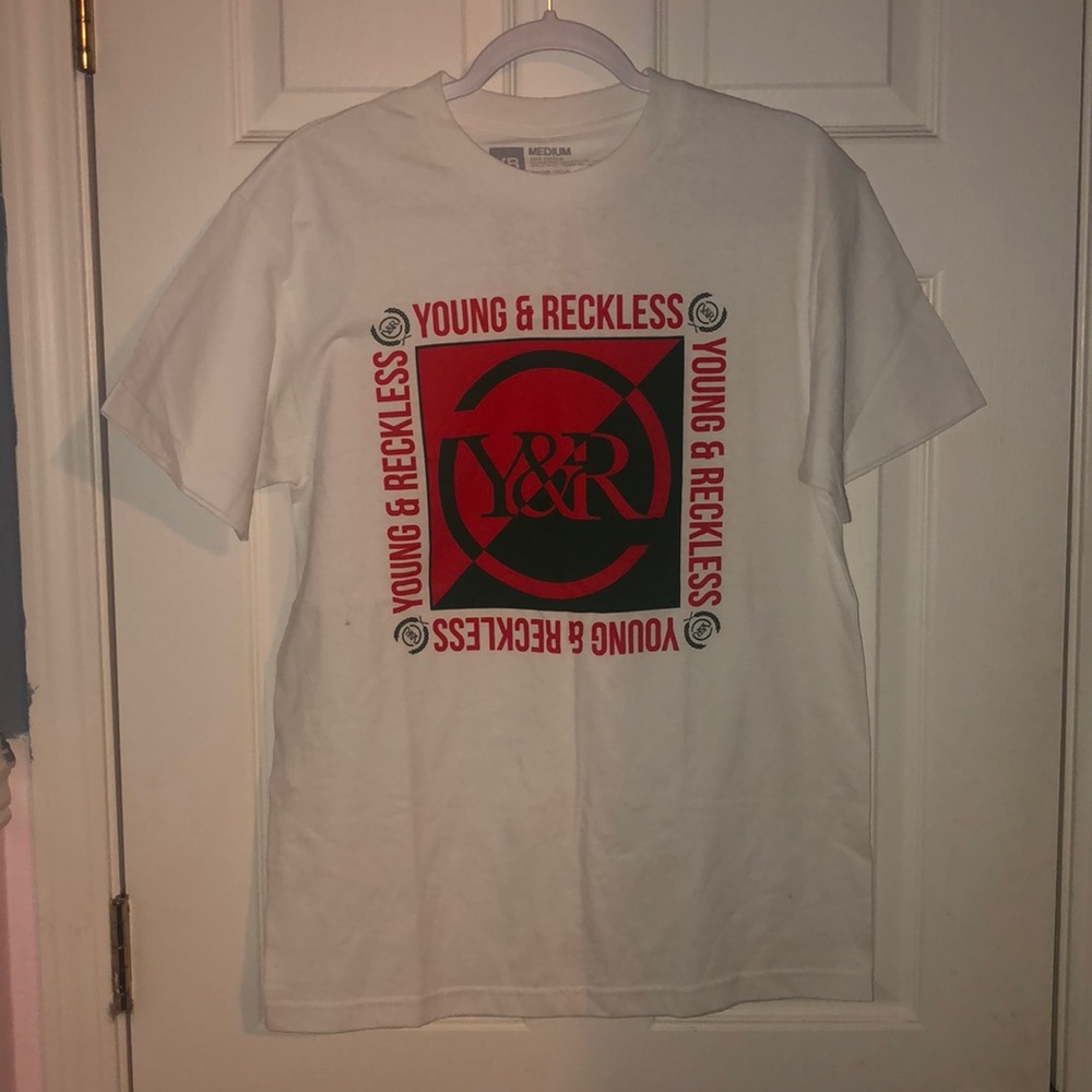 Young and reckless logo tee